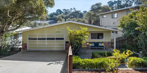 3208 Upper Lock Avenue
