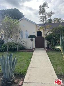 1943 Greenfield Avenue