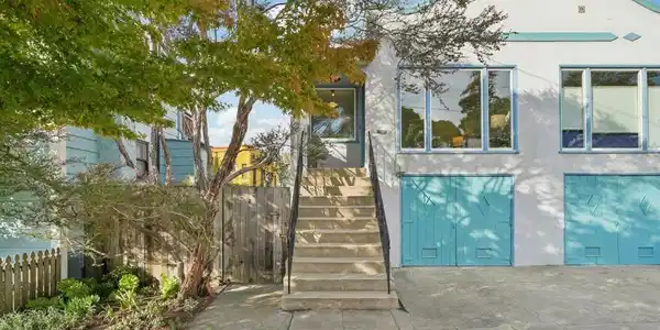 1209 Hearst Ave