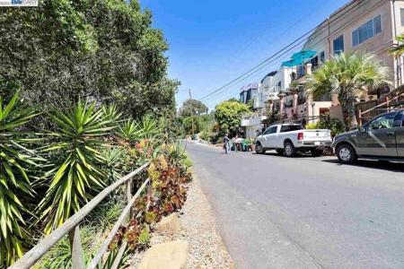 Outlook Ave