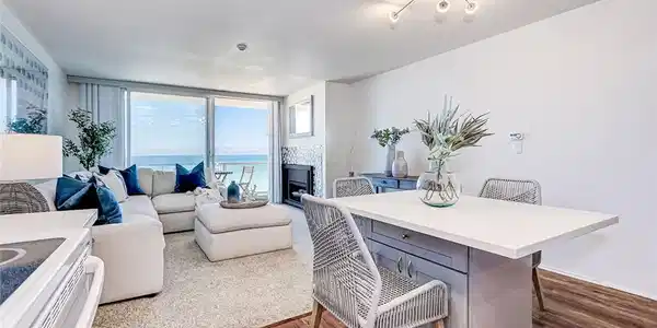 615 Esplanade