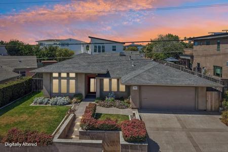 3816 Zoe St.