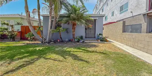 5459 Inglewood