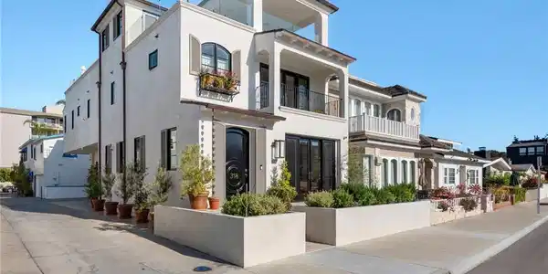 318 Coronado Street