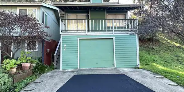 910 Sheffield Street