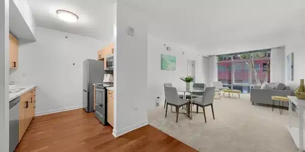 425 W Beech