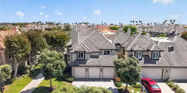 6102 Greenbrier Drive