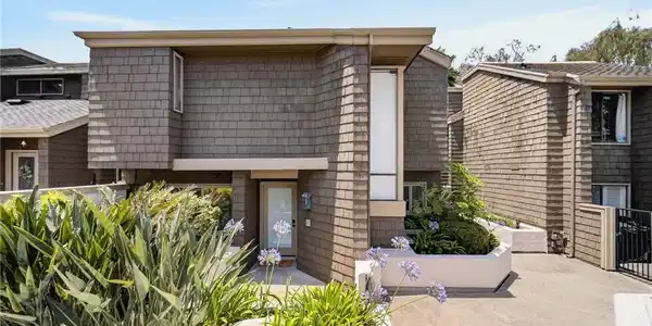 48 Sea Island Drive