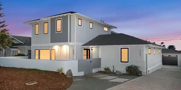 5301 Los Robles Dr
