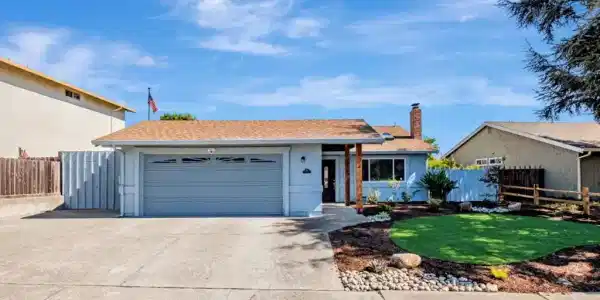 102 Banbury Way