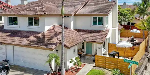 2422 Summerhill Drive
