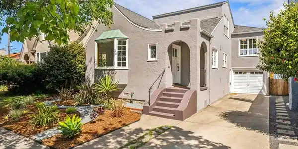 1339 Thousand Oaks Blvd.