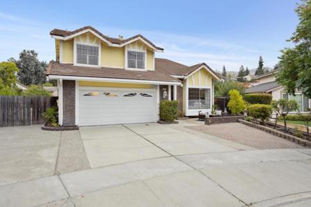44520 Mesquite Court