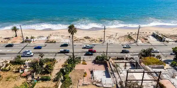 21525 Pacific Coast Highway
