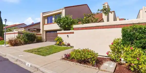 26 Lido Circle