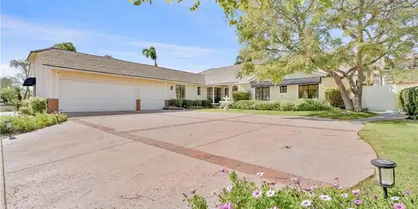 21 Santa Catalina Dr