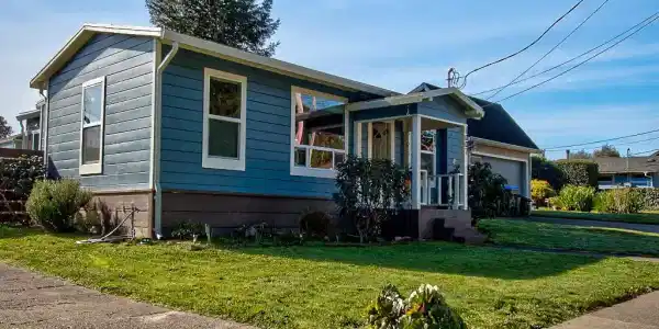 1002 Cedar Street