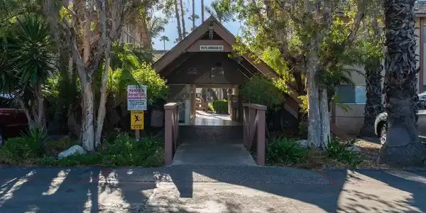 1925 Ginger Street