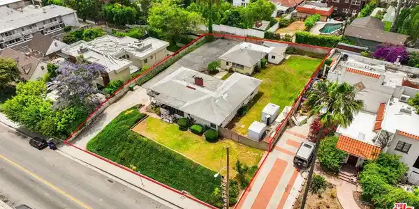 3671 Inglewood Boulevard