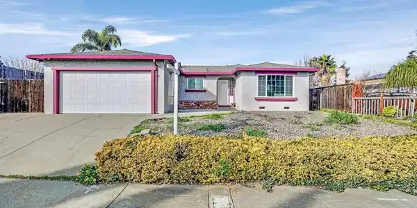 101 Atherton Circle