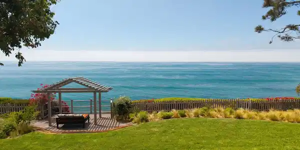 28980 Cliffside Drive