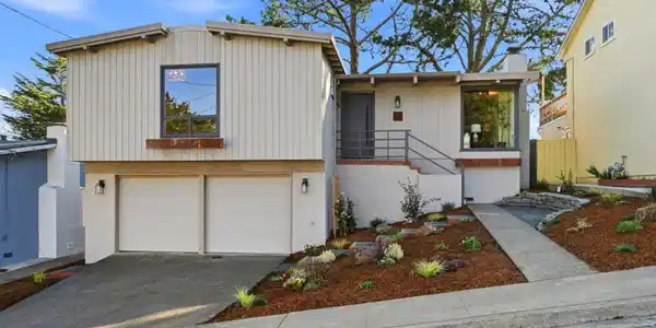 2511 Rosewood Drive