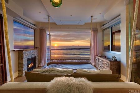 3709 Ocean Front Walk