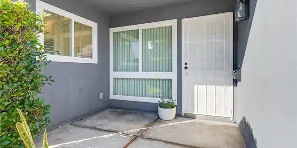 2408 Saratoga Way