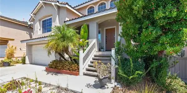 3 Laurelwood