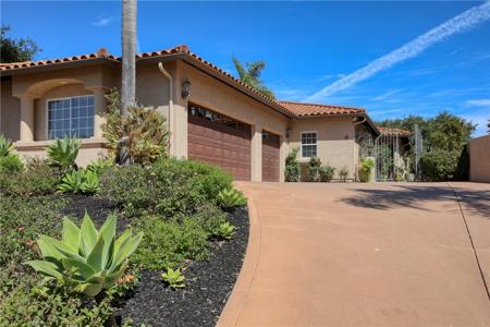2 Paseo Ladera