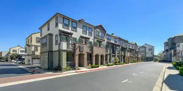1425 Lavender Loop