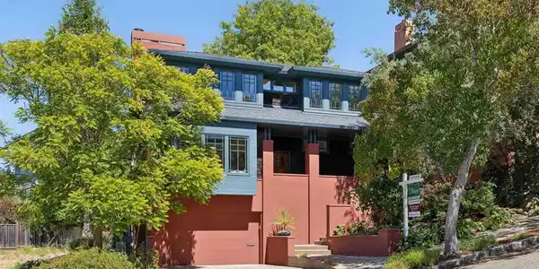 4908 Cochrane Ave