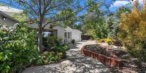 1645 Noma Lane