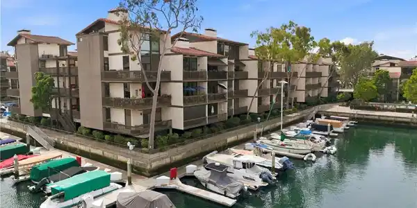 6133 Marina Pacifica N