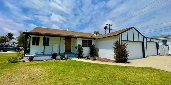 6031 Will Rogers Street