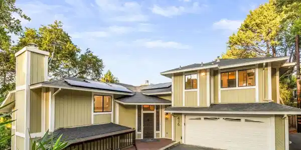 416 Crest Drive