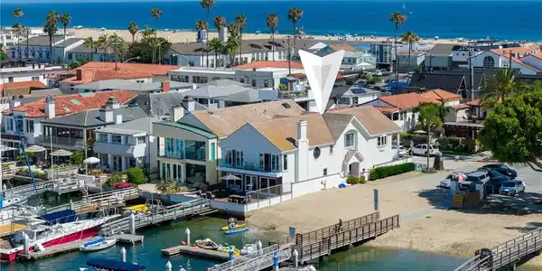 1444 W Bay