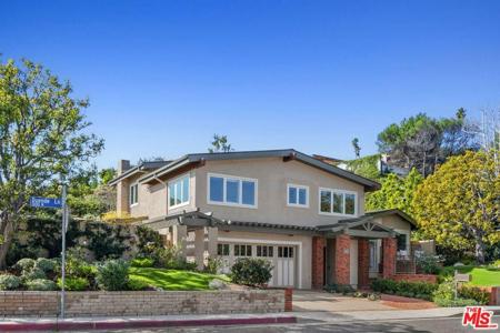 1305 Duende Lane