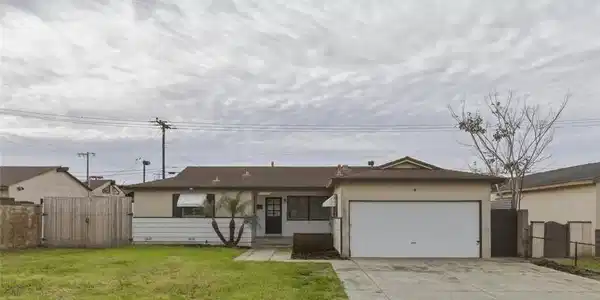 6272 Chinook Avenue