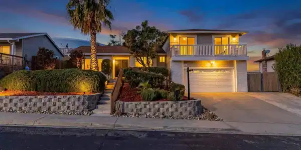 18 Danridge Ct
