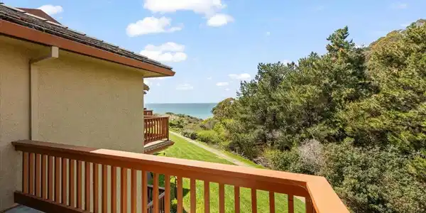 29 Seascape Resort Drive