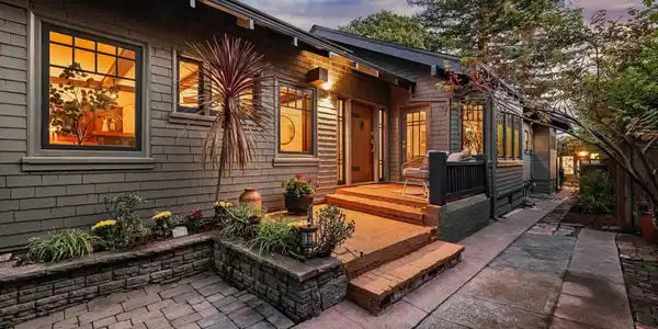 2636 Alcatraz Ave