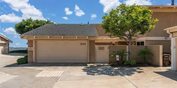 308 Avenida Adobe