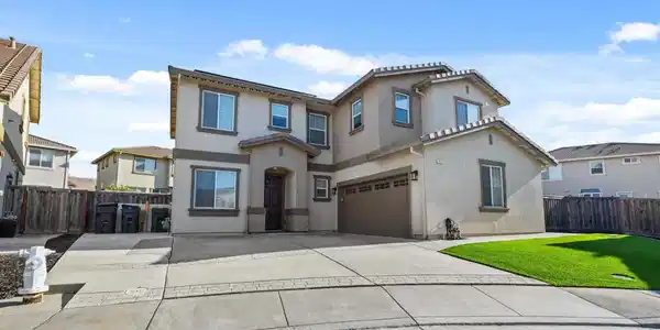 4717 Black Oak Ct