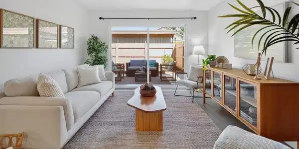 8034 Linda Vista