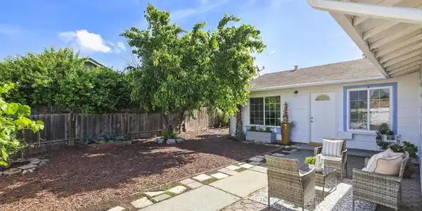 476 Pamela Dr
