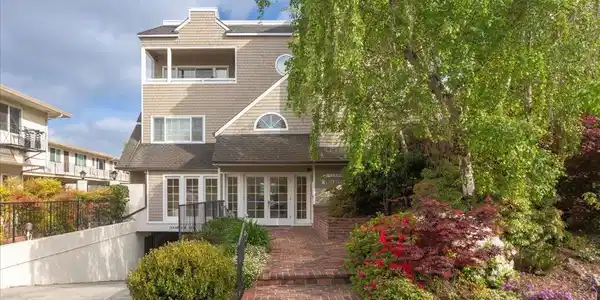 1233 Bellevue Avenue