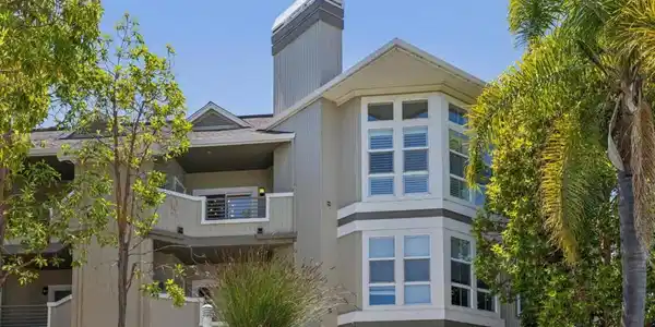 860 Meridian Bay Lane