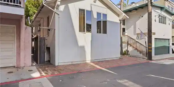 518 Bayview Drive