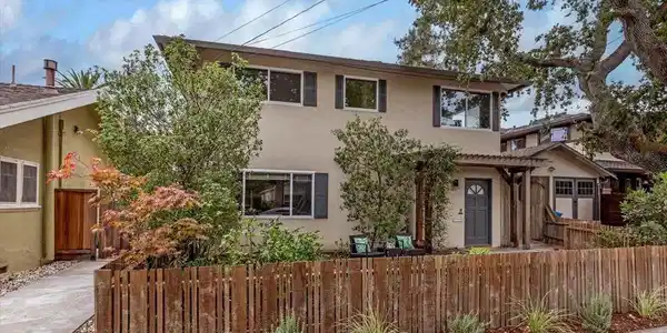Mariposa Avenue
